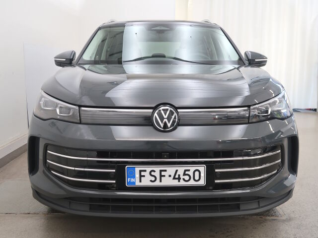Volkswagen Tiguan 2024 Elegance Business eHybrid 200 kW DSG-automaatti