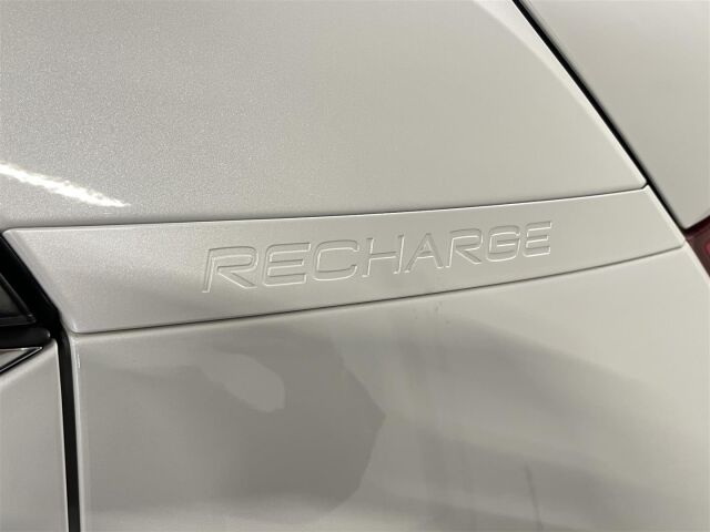 VOLVO XC40 2020 T5 TwE Inscription aut / ACC / Navi / P-kamera / Koukku / Nahkapenkit