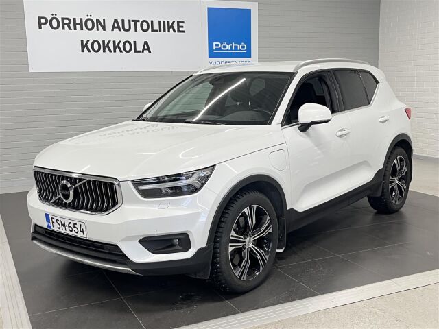 VOLVO XC40 2020 T5 TwE Inscription aut / ACC / Navi / P-kamera / Koukku / Nahkapenkit