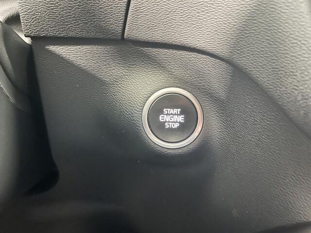 VOLVO XC40 2020 T5 TwE Inscription aut / ACC / Navi / P-kamera / Koukku / Nahkapenkit