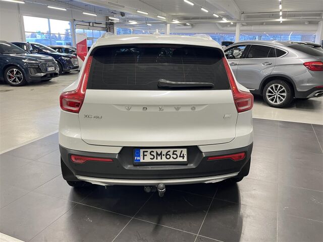 VOLVO XC40 2020 T5 TwE Inscription aut / ACC / Navi / P-kamera / Koukku / Nahkapenkit