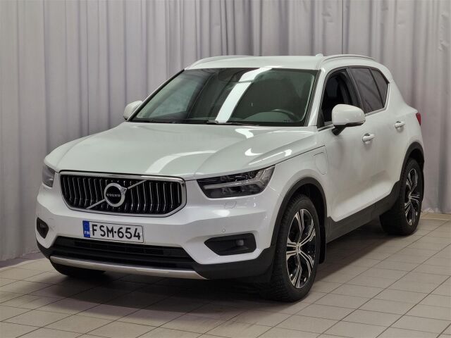 VOLVO XC40 2020 T5 TwE Inscription aut / ACC / Navi / P-kamera / Koukku / Nahkapenkit