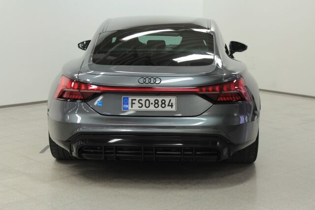 AUDI e-tron GT 2022 60 quattro