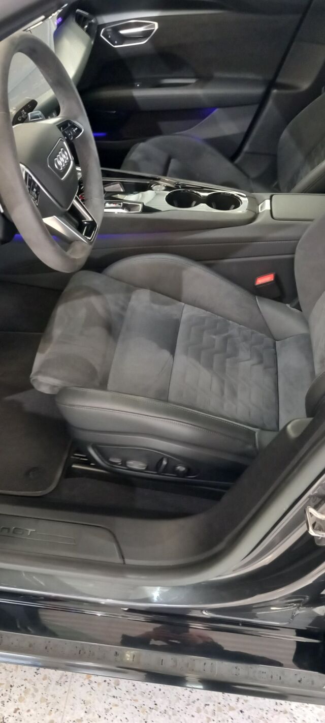 AUDI e-tron GT 2022 60 quattro