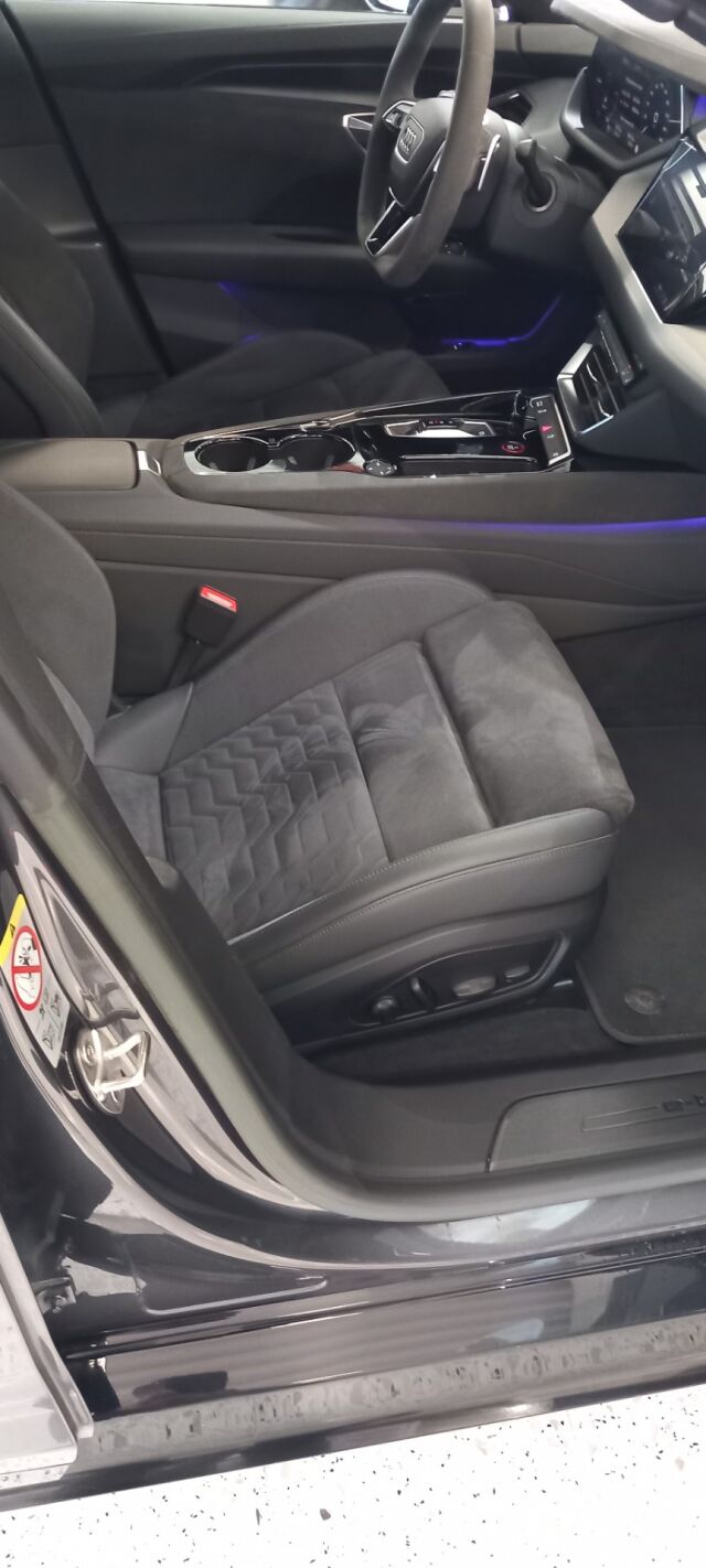 AUDI e-tron GT 2022 60 quattro