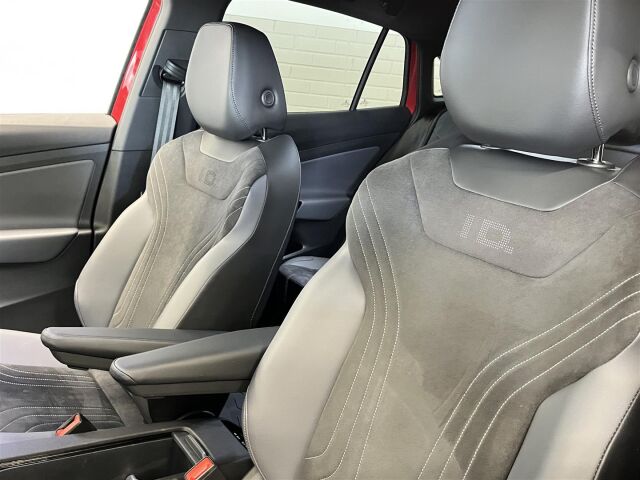 VOLKSWAGEN ID.5 2022 Pro Performance FastLane 150 kW, akku 77 kWh, 1-omisteinen, suomiauto, takuu! Vähän ajettu!