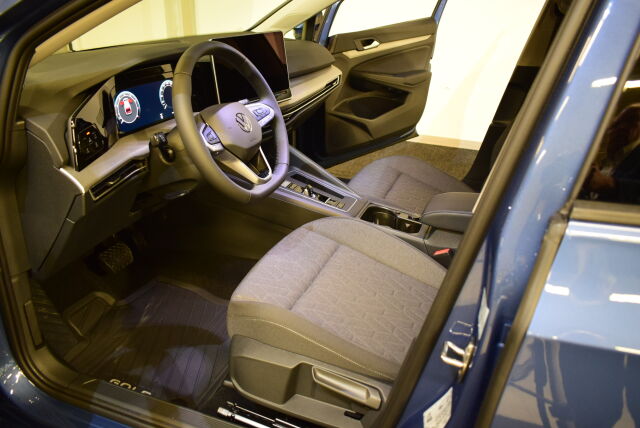 Volkswagen Golf 2025 Variant Comfort Edition 1,5 eTSI 110 kW (MHEV) DSG-automaatti