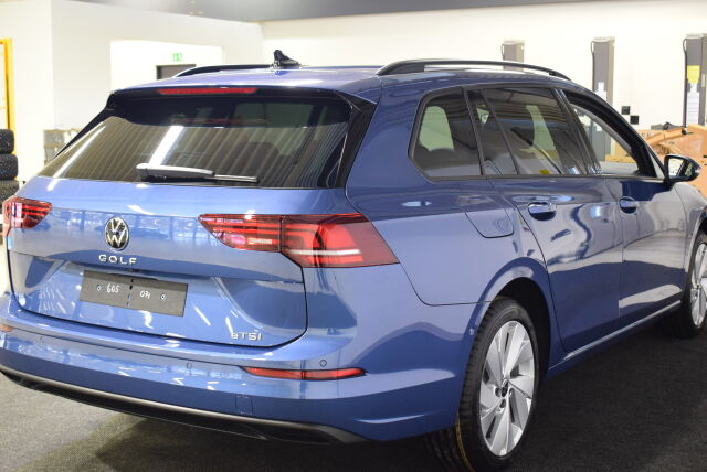 Volkswagen Golf 2025 Variant Comfort Edition 1,5 eTSI 110 kW (MHEV) DSG-automaatti