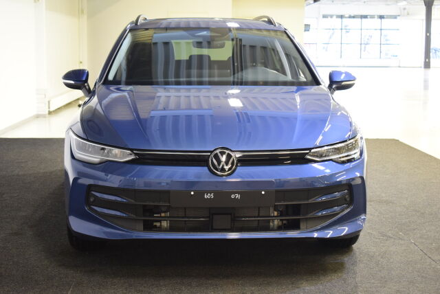 Volkswagen Golf 2025 Variant Comfort Edition 1,5 eTSI 110 kW (MHEV) DSG-automaatti