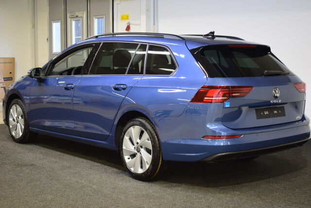 Volkswagen Golf 2025 Variant Comfort Edition 1,5 eTSI 110 kW (MHEV) DSG-automaatti