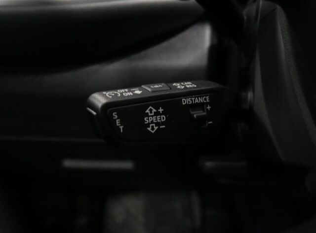 Audi Q5 2025 e-hybrid quattro 220 kW    ***Takuu 5 vuotta / 100tkm!***