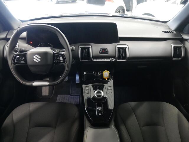 Suzuki e VITARA 2026 4WD 61 kWh 183 hv GL