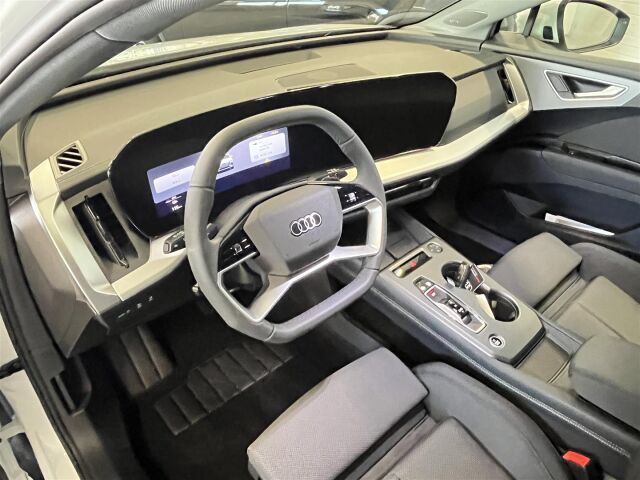Audi Q4 e-tron 2026 e-tron quattro performance