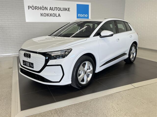 Audi Q4 e-tron 2026 e-tron quattro performance