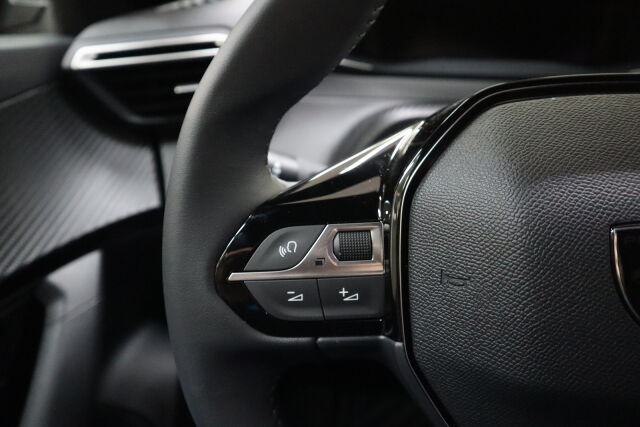 Peugeot 2008 2026 Easy Allure Hybrid 145 Automaatti
