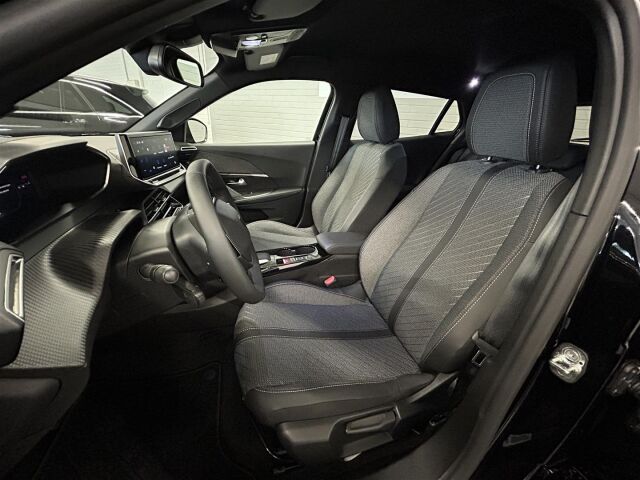 Peugeot 2008 2026 Allure Hybrid 145 Automaatti
