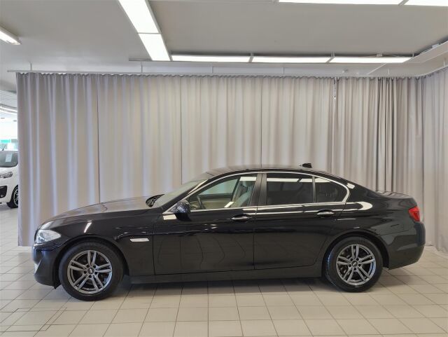 BMW 520 2011 A F10 Sedan Business