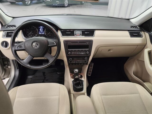 SKODA Rapid 2013 1,2 TSI 105 Elegance