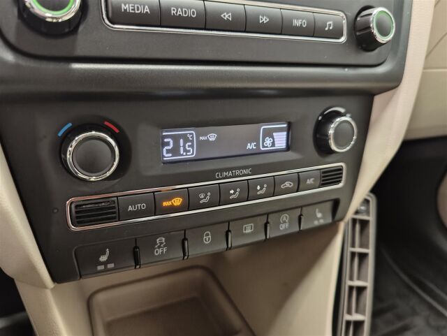 SKODA Rapid 2013 1,2 TSI 105 Elegance