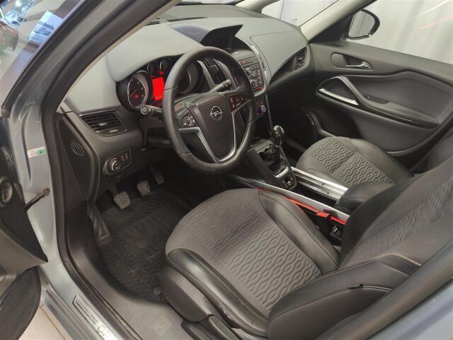 OPEL Zafira Tourer 2013 Cosmo 2,0 CDTI Start/Stop 121kW MT6