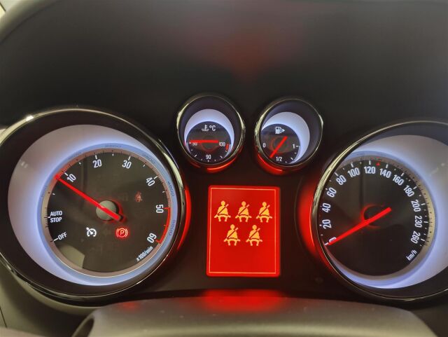 OPEL Zafira Tourer 2013 Cosmo 2,0 CDTI Start/Stop 121kW MT6