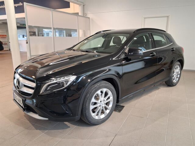 Mercedes-Benz GLA 2014 220 CDI 4Matic A Premium Business