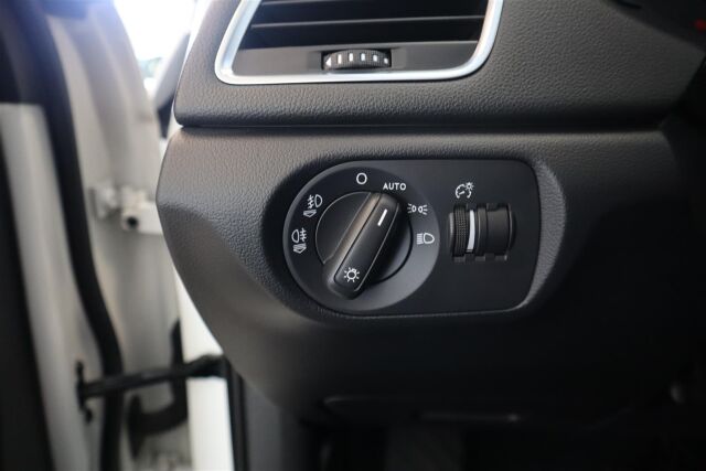 AUDI Q3 2014 Business II 2,0 TDI quattro S tronic 130 kW