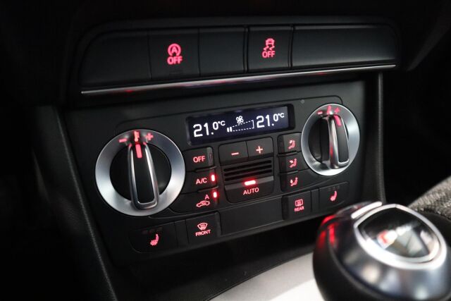 AUDI Q3 2014 Business II 2,0 TDI quattro S tronic 130 kW