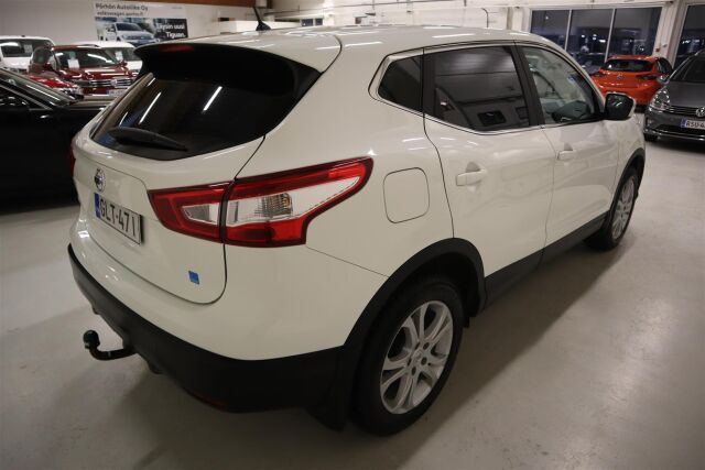 NISSAN Qashqai 2015 DIG-T 115 Acenta 2WD 6M/T E6 Safety Pack