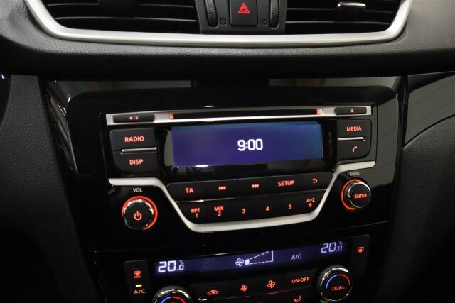 NISSAN Qashqai 2015 DIG-T 115 Acenta 2WD 6M/T E6 Safety Pack