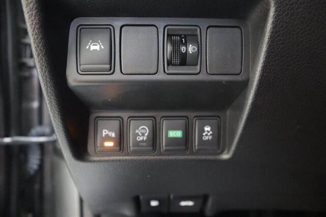 NISSAN Qashqai 2016 DIG-T 115 Acenta 2WD Xtronic E6 Safety Pack Connect