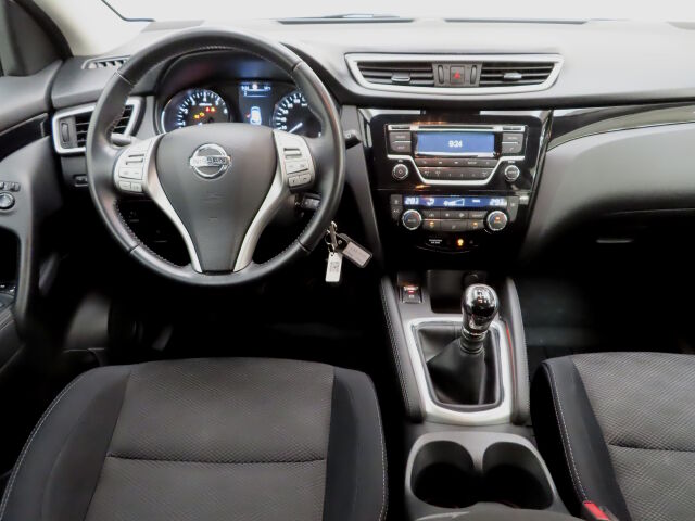 Nissan Qashqai 2016 DIG-T 115 Acenta 2WD 6M/T Safety Pack