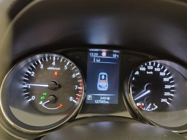 NISSAN Qashqai 2016 DIG-T 115 Acenta 2WD Xtronic E6 Safety Pack Connect * Vetokoukku, Huoltokirja *