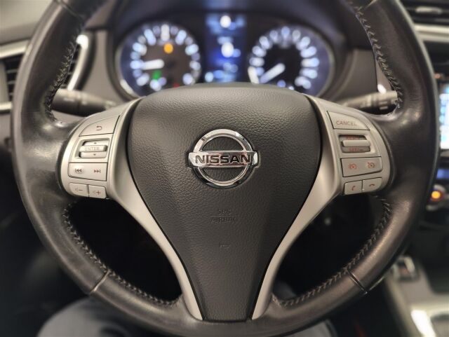 NISSAN Qashqai 2016 DIG-T 115 Acenta 2WD Xtronic E6 Safety Pack Connect * Vetokoukku, Huoltokirja *