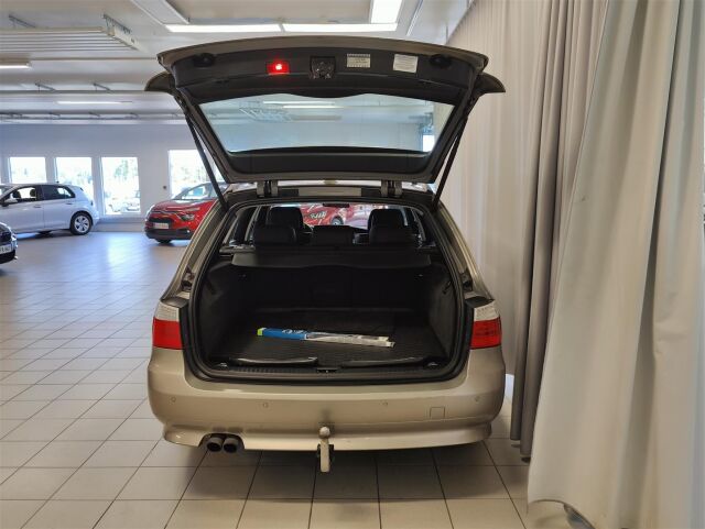 BMW 525 2008 E61 Touring