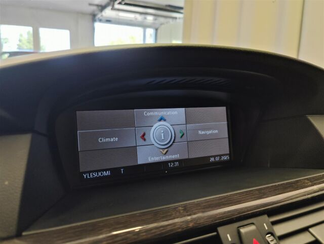 BMW 525 2008 E61 Touring
