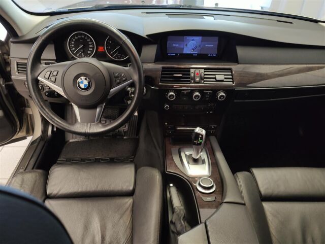 BMW 525 2008 E61 Touring
