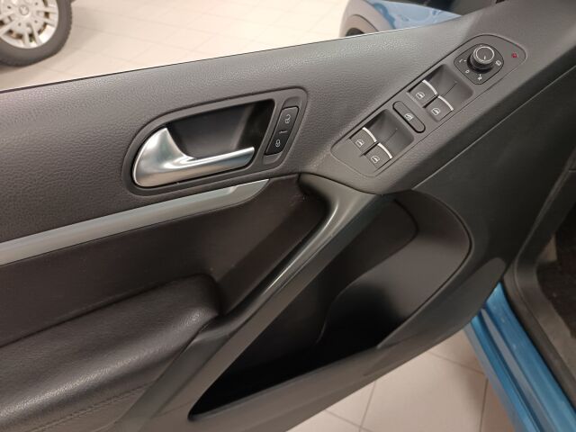 VOLKSWAGEN Tiguan 2016 Premium-Line 2,0 TDI 110 kW (150 hv) 4MOTION DSG-automaatti