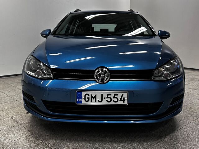 VOLKSWAGEN Golf 2017 Variant Luxline 1,2 TSI 63 kW (85 hv) Webasto, tutkat, vakionopeudensäädin. Defan akun ylläpitolatur