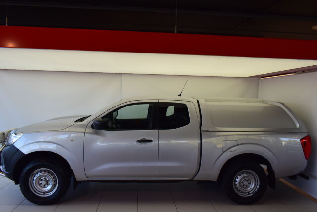 NISSAN Navara 2017 King Cab 2,3 dCi EURO6 160hp MT Visia