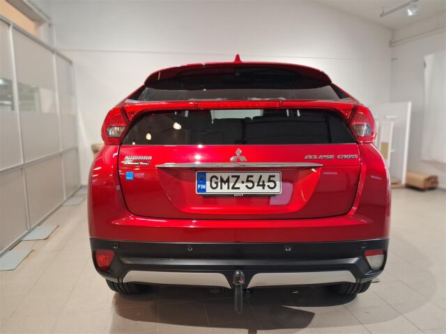 MITSUBISHI Eclipse Cross 2018 1,5 MIVEC Invite Plus Launch CVT 2WD