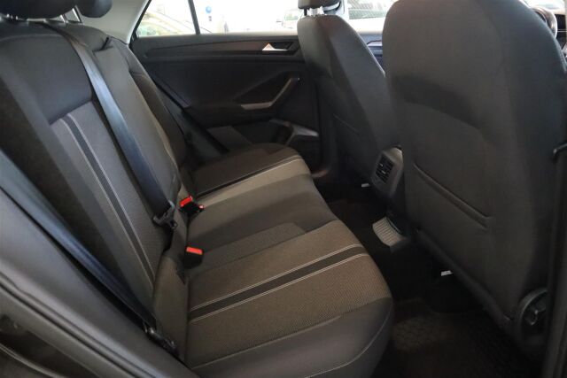 VOLKSWAGEN T-Roc 2018 Style 2,0 TDI SCR 110 kW (150 hv) 4MOTION DSG-automaatti