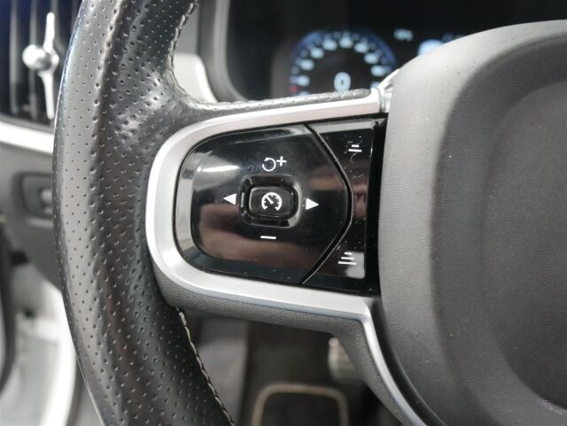 VOLVO V90 2019 D3 AWD R-Design aut