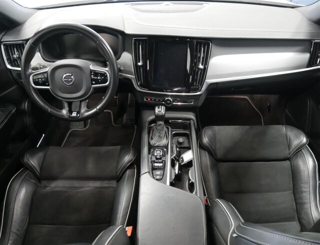VOLVO V90 2019 D3 AWD R-Design aut