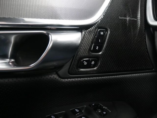 VOLVO V90 2019 D3 AWD R-Design aut