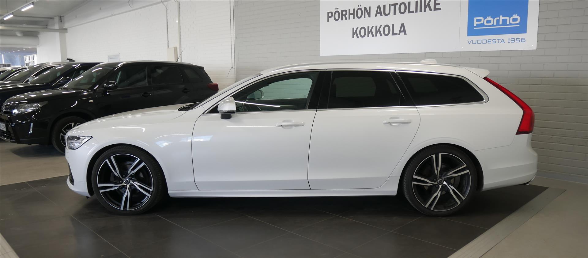 Volvo V90 D3 AWD R-Design aut 2019, kuva 2/24
