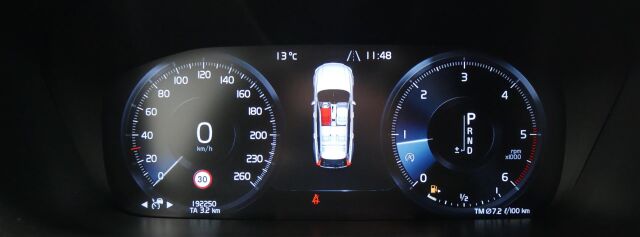 VOLVO V90 2019 D3 AWD R-Design aut