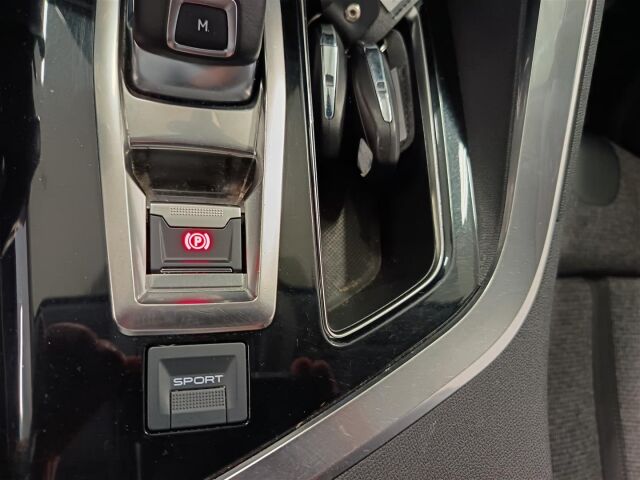 PEUGEOT 5008 2018 Allure PureTech 130 Automaatti
