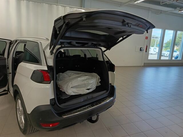 PEUGEOT 5008 2018 Allure PureTech 130 Automaatti