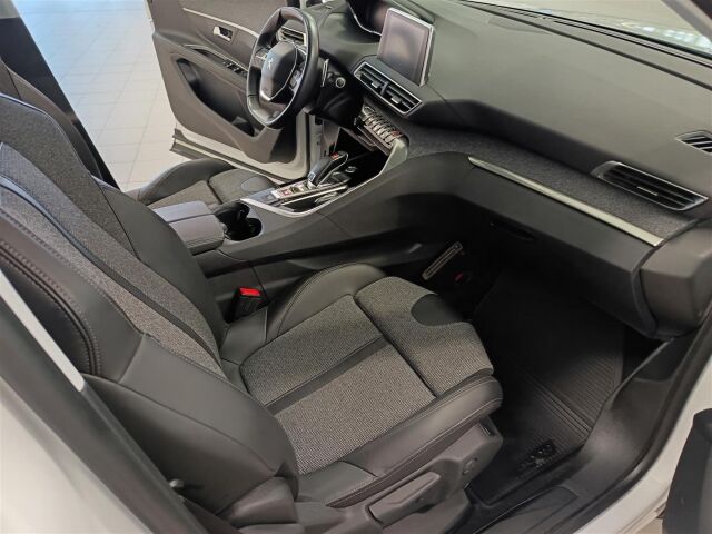 PEUGEOT 5008 2018 Allure PureTech 130 Automaatti